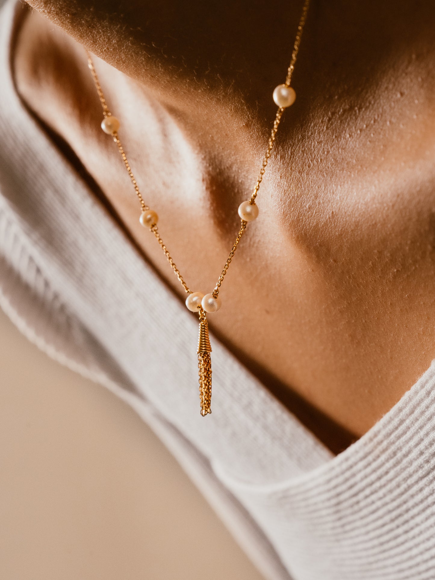 AMIRA Pearl Necklace image 2