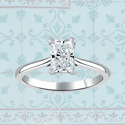 Hafeez Jewellery London Musk 18k white gold emerald diamond solitaire engagement ring - pattern