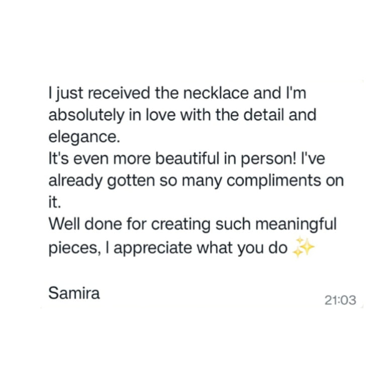Text message praising a necklace's detail and elegance, with a sender name and timestamp.